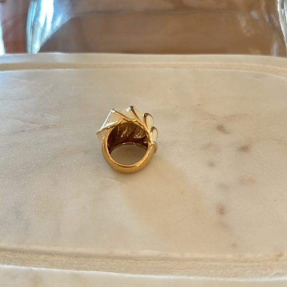 Coach ivory size 7 gold plated ring. - Picture 5 of 10